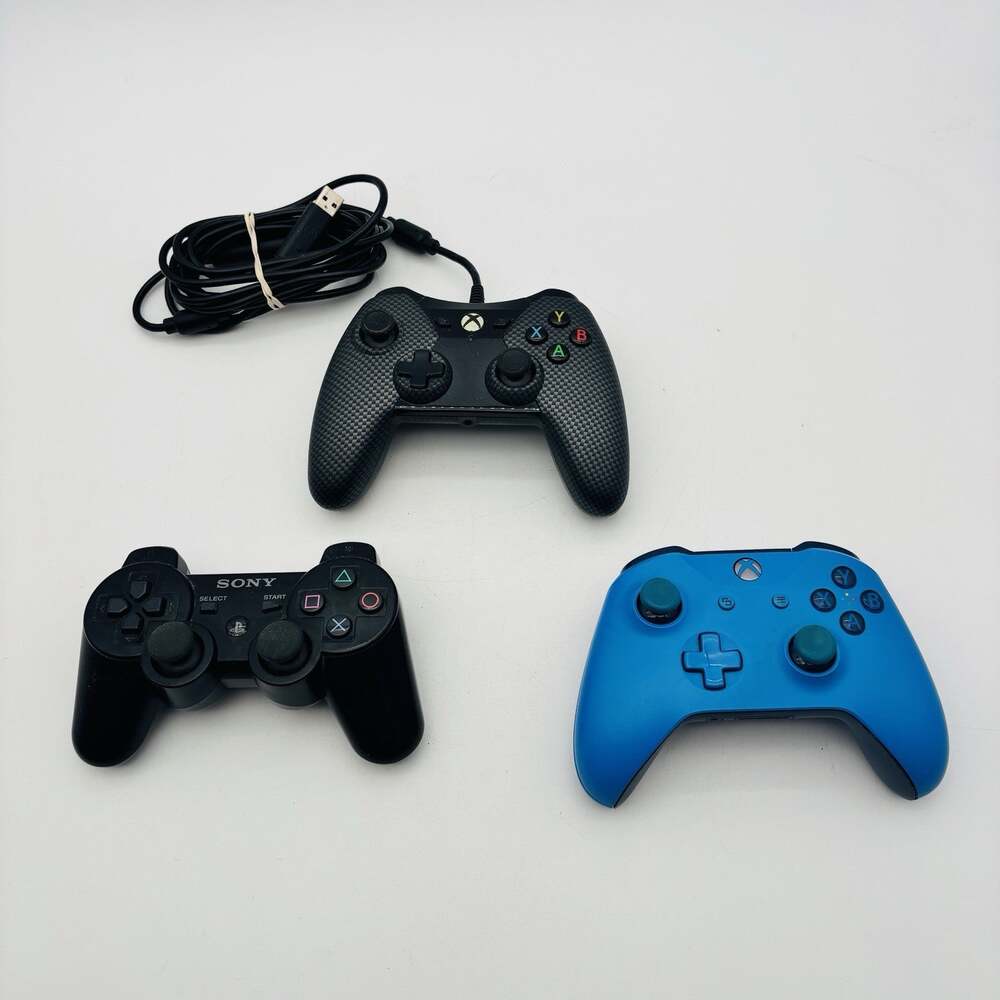 Three Controllers Xbox 360, Xbox One, And PS2 Untested - Picture 1 of 12